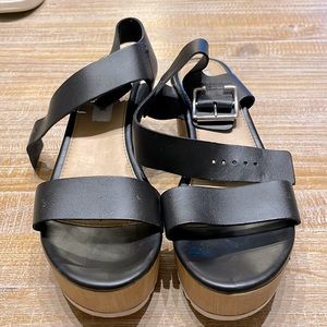 Steve madden platform sandals size 7